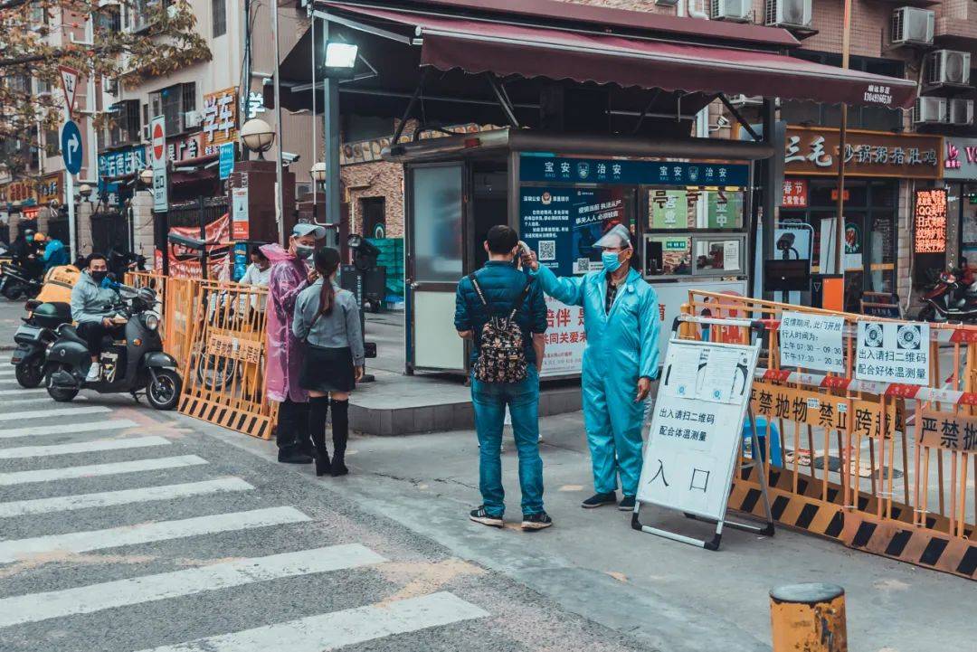 快餐巨头大快活发盈利预警；食遍天完成1000万人民币种子轮融资