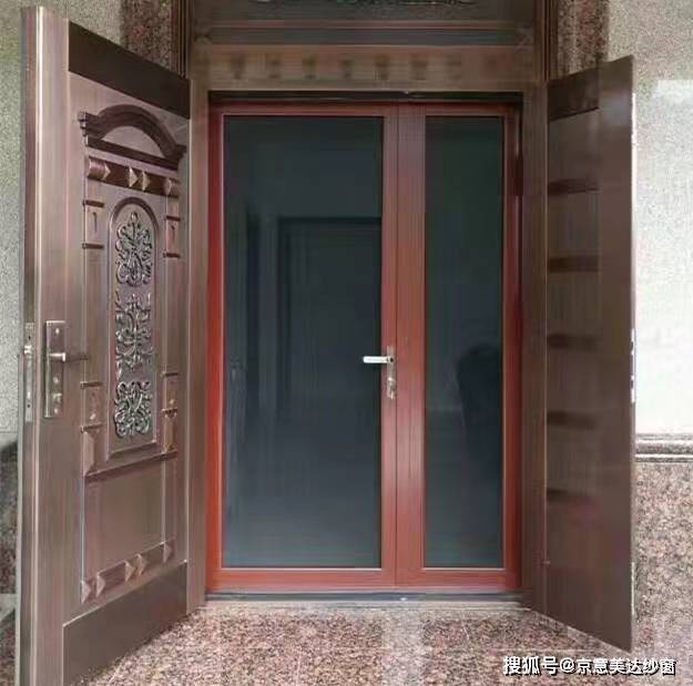金刚网纱窗加装0.6网和0.8网哪个好<strong></p>
<p>上币网</strong>？