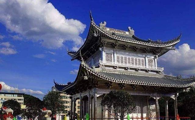 湖南的特色建筑<strong></p>
<p>币换算</strong>，耗费五万两白银打造，你能帮我换算成人民币吗