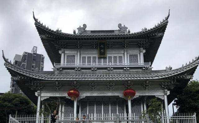 湖南的特色建筑<strong></p>
<p>币换算</strong>，耗费五万两白银打造，你能帮我换算成人民币吗