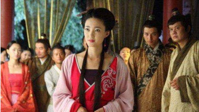 古代逛一次青楼需要多少钱？换算成人民币<strong></p>
<p>币换算</strong>，你肯定想不到