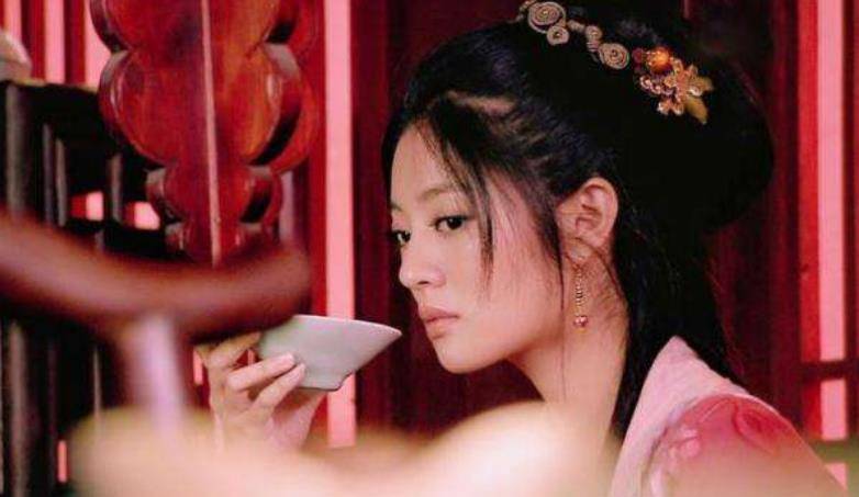 古代逛一次青楼需要多少钱？换算成人民币<strong></p>
<p>币换算</strong>，你肯定想不到