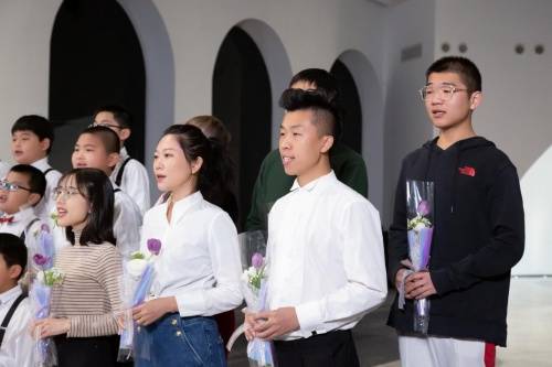 摩卡回声公益行动——红苹果合唱团走进摩卡艺术中心<strong></p>
<p>摩卡币</strong>，为爱高歌