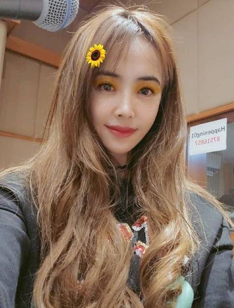 蔡依林胸前只遮2块布网全疯了：太犯规<strong></p>
<p>全币网</strong>！
