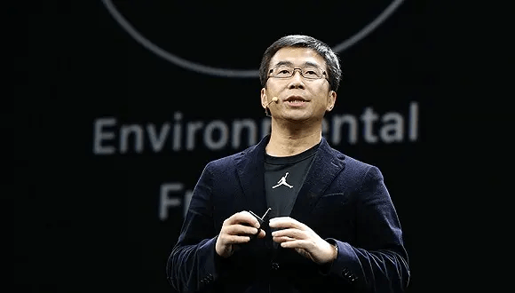 华人运通丁磊：不被认可的豪华之路