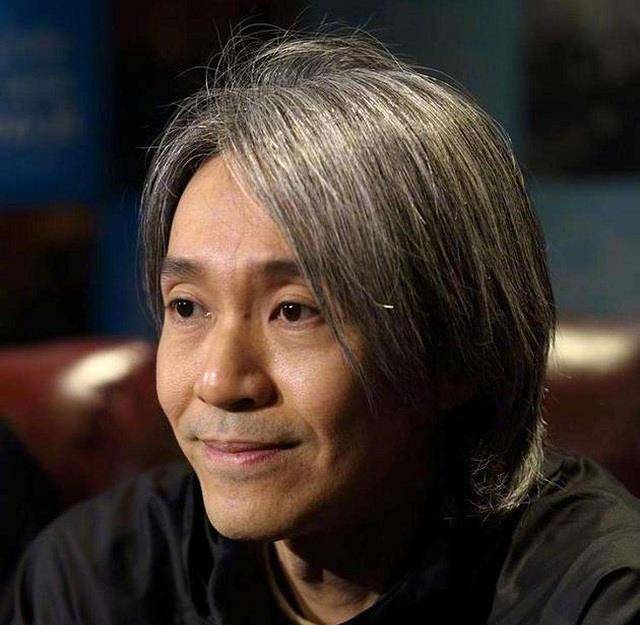 周星驰抵押豪宅内幕：对赌协议首度曝光<strong></p>
<p>动利币兴币网</strong>，4年竟要赚10.4亿网民币