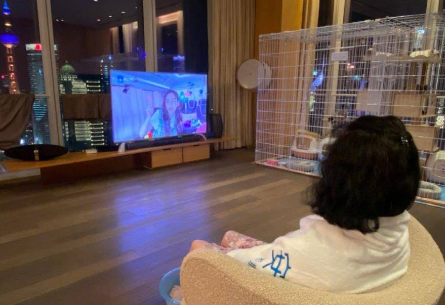 Angelababy意外曝光上海过亿网民币豪宅<strong></p>
<p>动利币兴币网</strong>，巨厅饱览东方明珠
