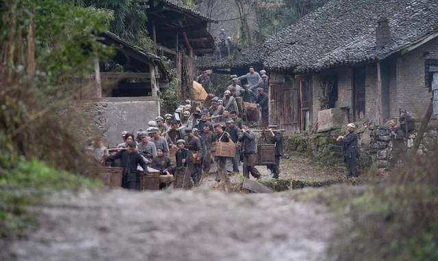 一山西老农拿欠条<strong></p>
<p>法币有几种</strong>，张口索要1100万法币，为何政府最后全额奉还？