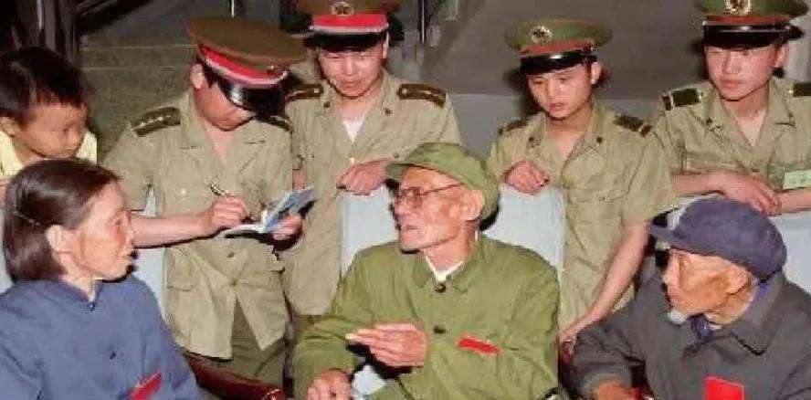 山西老农拿出一张欠条<strong></p>
<p>法币有几种</strong>，跟政府索要1100万法币，最后政府全额奉还