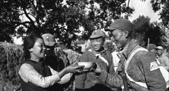 山西老农拿出一张欠条<strong></p>
<p>法币有几种</strong>，跟政府索要1100万法币，最后政府全额奉还