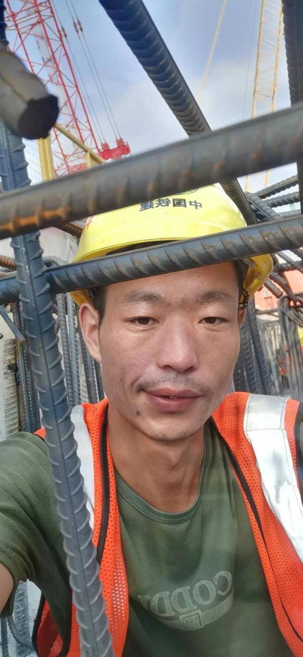 90后小伙被误认为60后<strong></p>
<p>币友网</strong>，数万网友却为他点赞