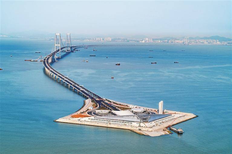 “黄金通道”链动湾区城市经济