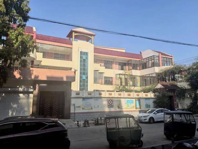 他被抓当晚有老百姓放鞭炮庆祝<strong></p>
<p>虚拟币跌破发行价</strong>，探访江苏第一位农民副县长“三蟒”豪宅