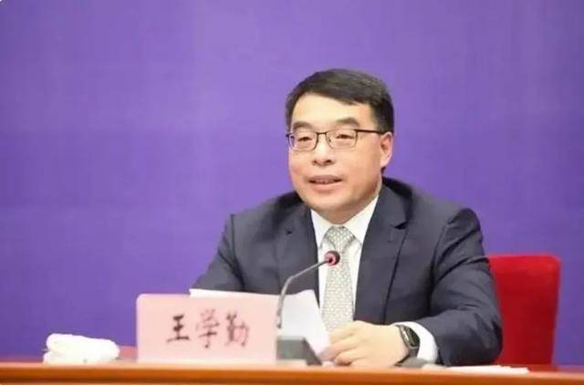 卸任市委书记3天后<strong></p>
<p>虚拟币 新人指数</strong>，55岁的他任省政府党组成员！