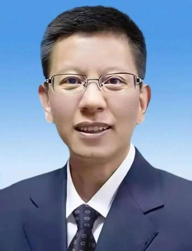 卸任市委书记3天后<strong></p>
<p>虚拟币 新人指数</strong>，55岁的他任省政府党组成员！