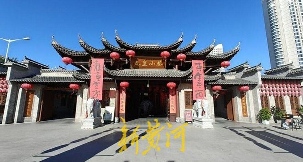 秦皇岛一网红夜市被指违规占用规划绿地却经营4年之久<strong></p>
<p>虚拟币BCC</strong>，当地回应：无审批手续 | 刚调查