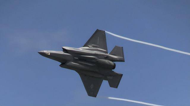 美军：飞行员慌乱中弃机弹射时<strong></p>
<p>虚拟币BCC</strong>，F-35战机并未失控