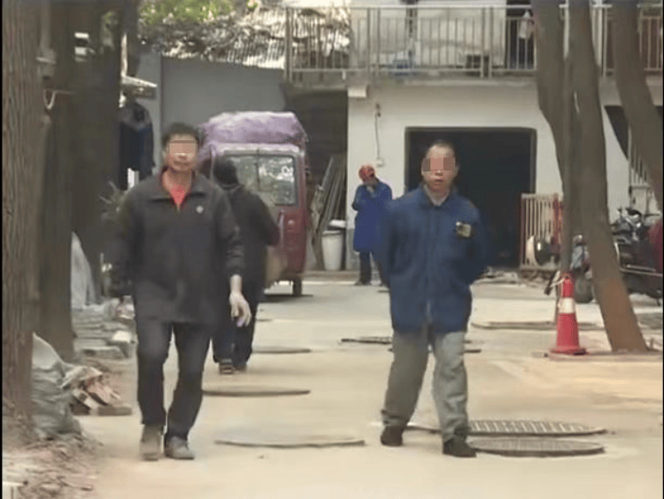 长沙一小区变“井”区：9栋楼井盖多达170个<strong></p>
<p>虚拟币买卖规则</strong>，施工方称地下管网复杂只能加井