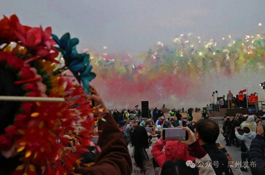 蔡国强烟花秀大量无人机坠海<strong></p>
<p>虚拟币FIFA</strong>，网友直呼遗憾，本人回应