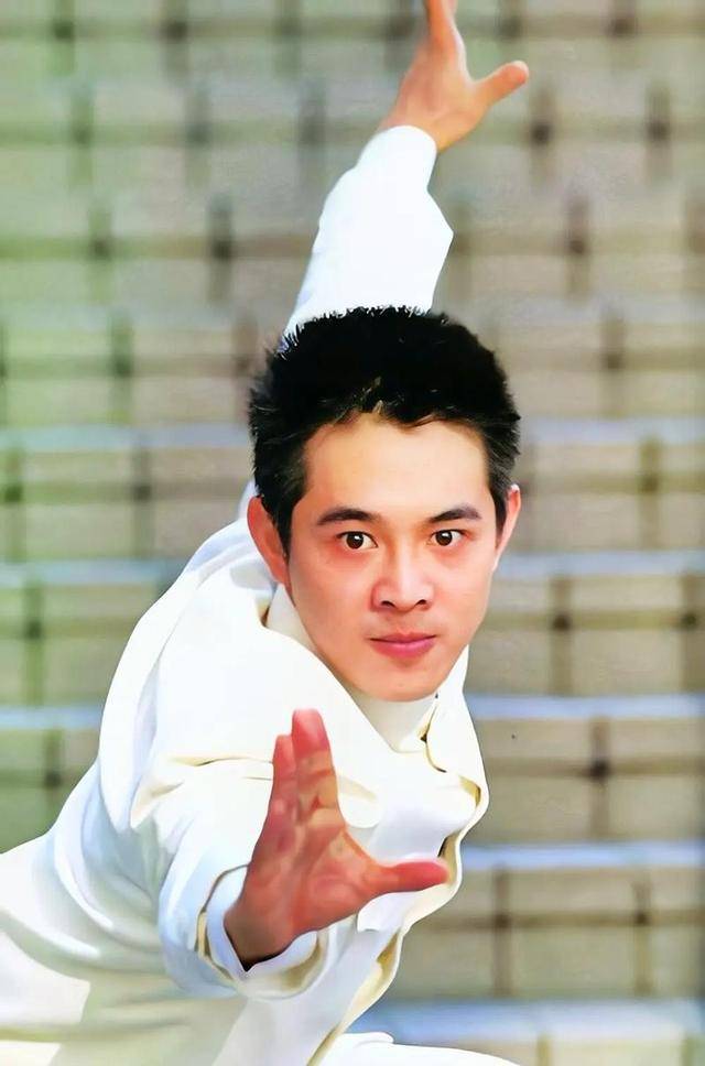 李连杰:后事一切从简<strong></p>
<p>哪些虚拟币是合法的</strong>，不用立碑也不用办丧事，树葬海葬都可以