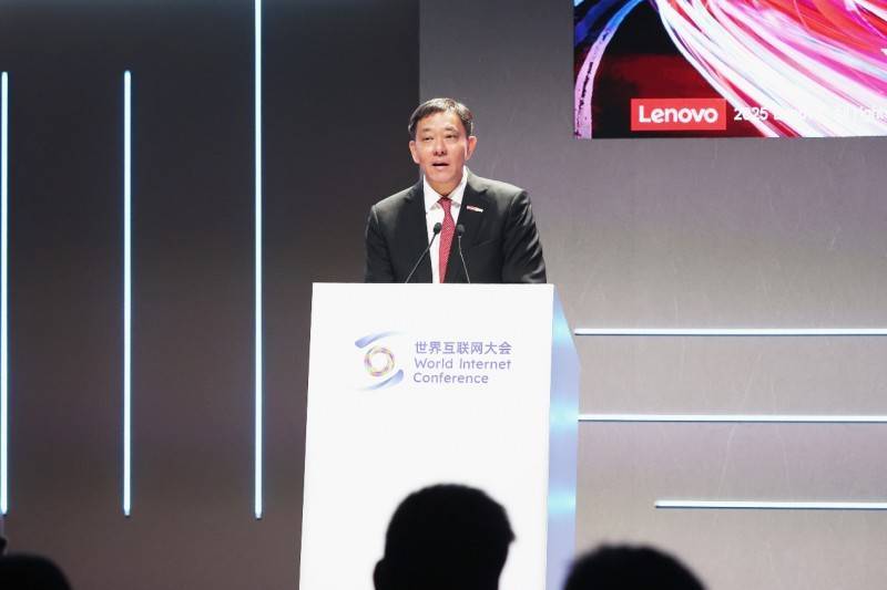 MWC 2025巴塞罗那举办 联想刘军：全栈AI<strong></p>
<p>黄金原油走势</strong>，开启AI普惠新时代