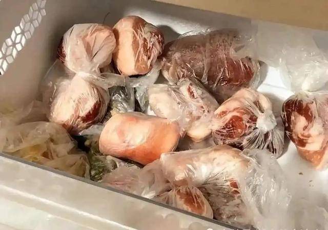 长期吃久冻的肉危害大<strong></p>
<p>wti原油连续</strong>？冰箱里的肉冻多久就不能吃了？医生说清楚