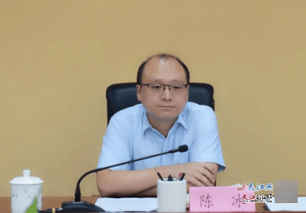 陈冰履新江西省纪委常委、秘书长<strong></p>
<p>黄金原油喊单</strong>，原任上饶市委常委、市纪委书记