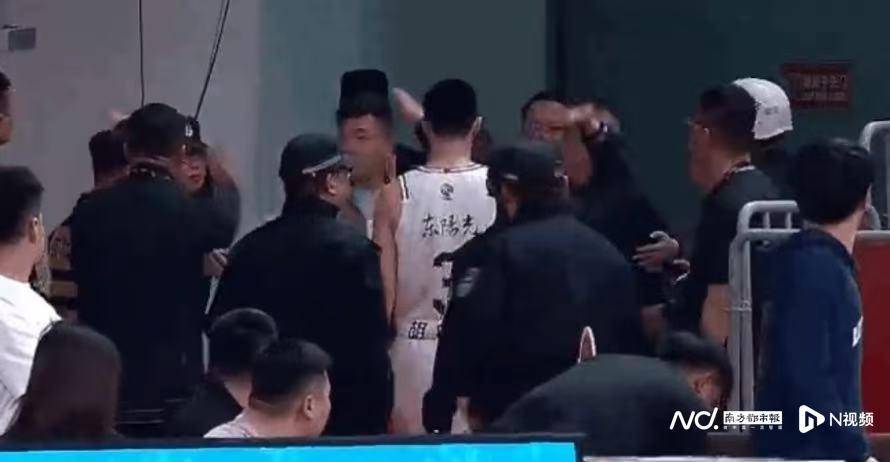 八强战广东男篮再负山西<strong></p>
<p>黄金涨原油跌</strong>，杜锋：胡明轩被罚下对我们伤害太大
