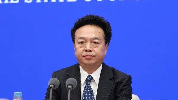 打虎<strong></p>
<p>黄金涨原油跌</strong>！杨小伟被查
