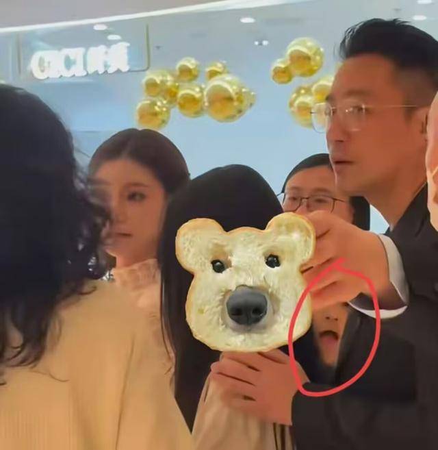 大S儿女回北京<strong></p>
<p>原油走势k线图</strong>，张兰拉着小玥儿逛街，网友夸汪小菲好帅