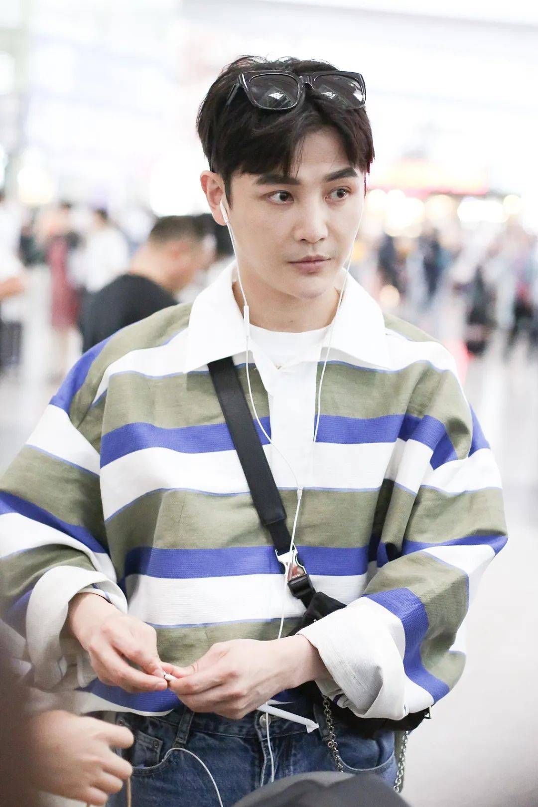 “全没了<strong></p>
<p>喷原油</strong>，天塌了！”男演员发视频提醒！