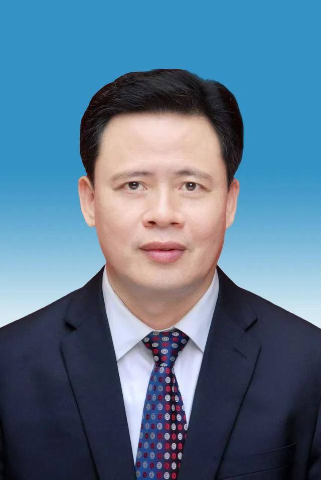 福建4位干部履新<strong></p>
<p>喷原油</strong>，2位升副厅