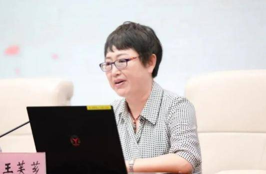 吉林一女官员被查！当过扫黑办主任<strong></p>
<p>原油走势最新</strong>，她曾说“吃人家的嘴短，拿人家的手短”