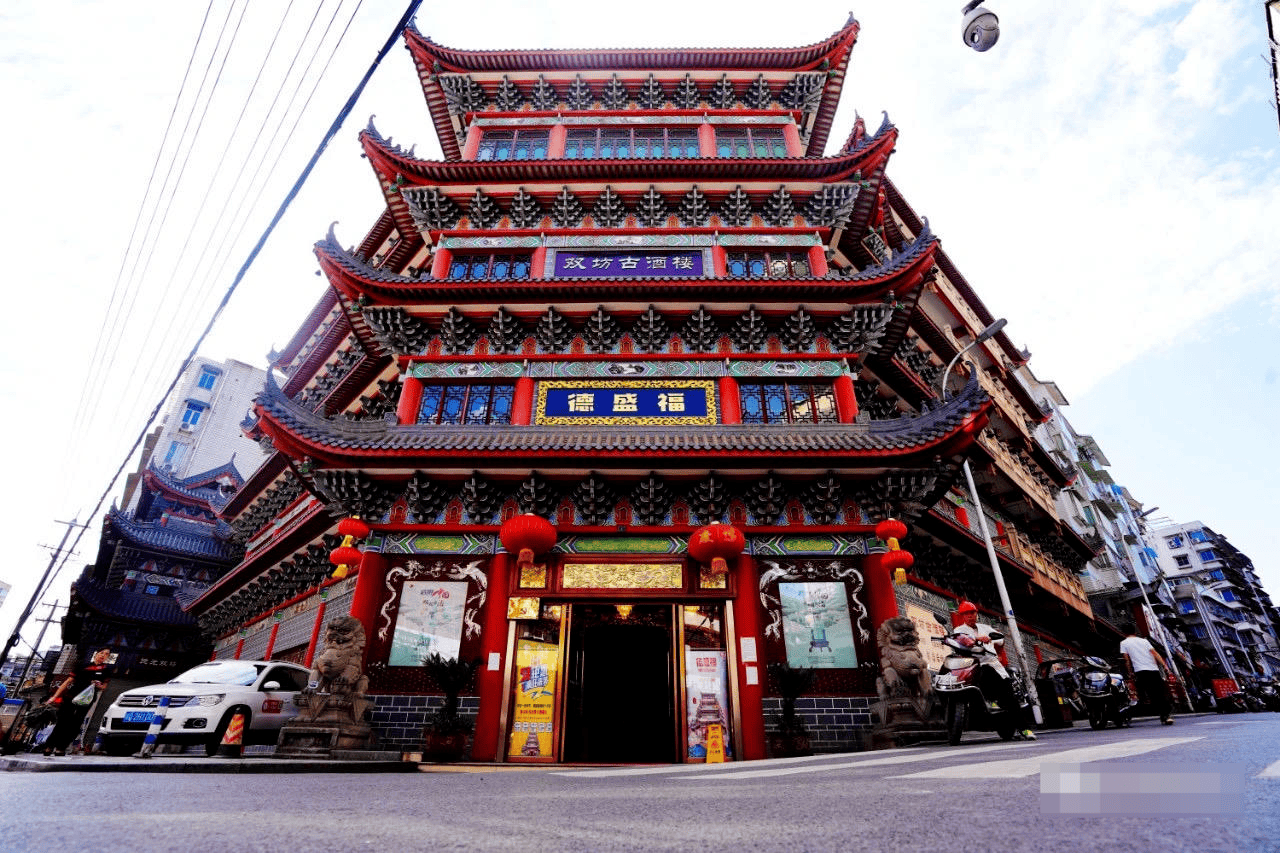 一起诉讼背后<strong></p>
<p>原油指数走势图</strong>，宜宾前首富“险被送精神病院”风波丨红星深度