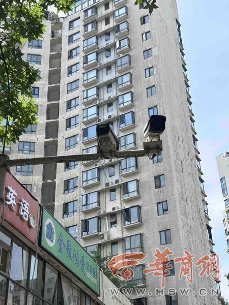西安14岁初中生骑车回家在小区被撞 孩子说肇事司机下车看<strong></p>
<p>原油期货开户条件</strong>了看就离开