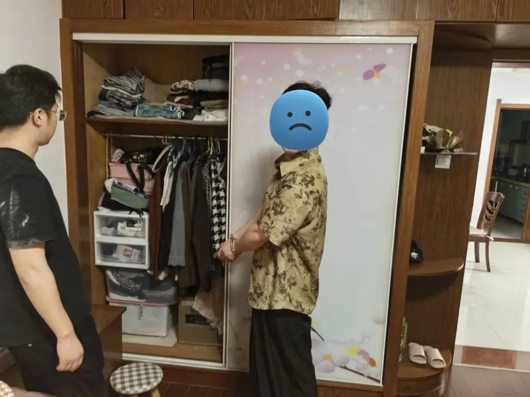 江苏一男子戴仿真“人皮”面具入室盗窃<strong></p>
<p>mt4原油</strong>，流窜多个小区作案，涉案金额达15万余元
