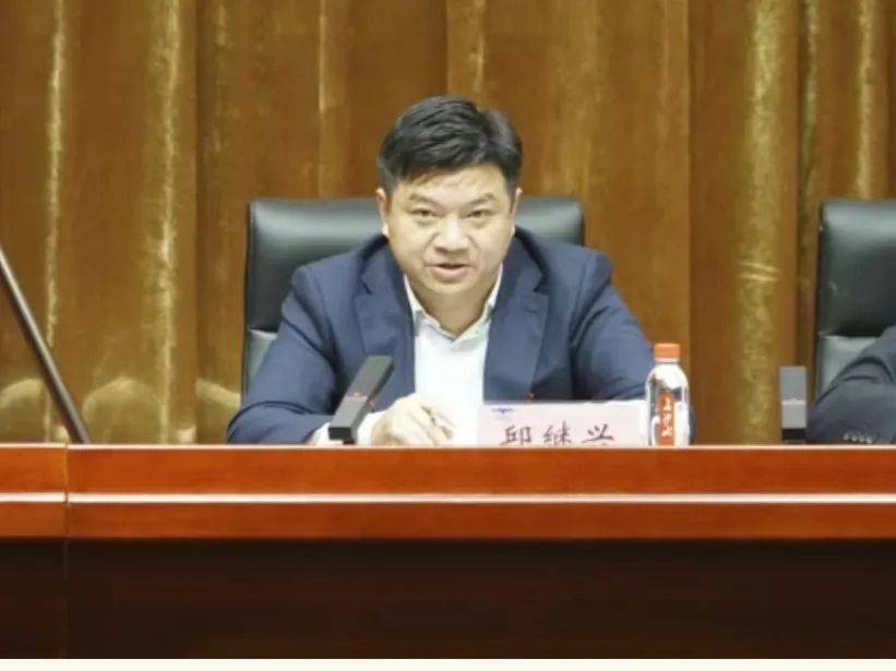 邱继兴职务信息被官网撤下<strong></p>
<p>中原油田劳务工</strong>，曾任湖南机场集团董事长，涉性侵被刑拘