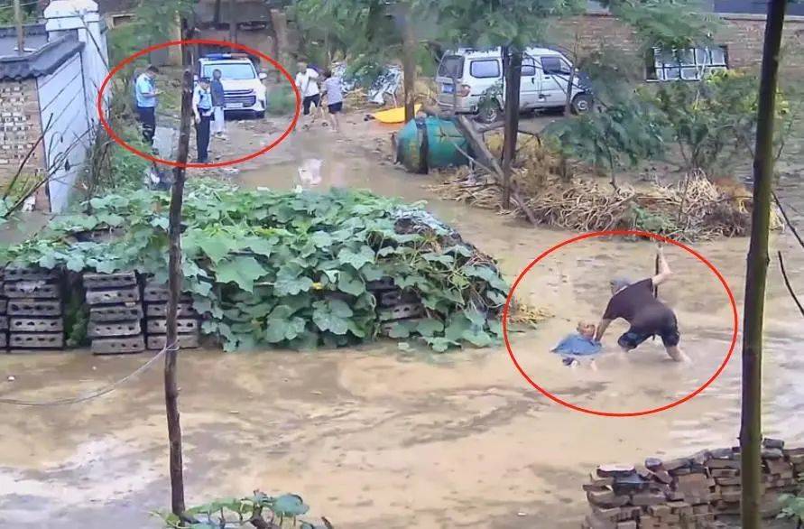 水中摔倒老人家属回应民警被免职：公开视频不是为了要处理谁<strong></p>
<p>原油油品</strong>，挖排水沟后家门口积水已退