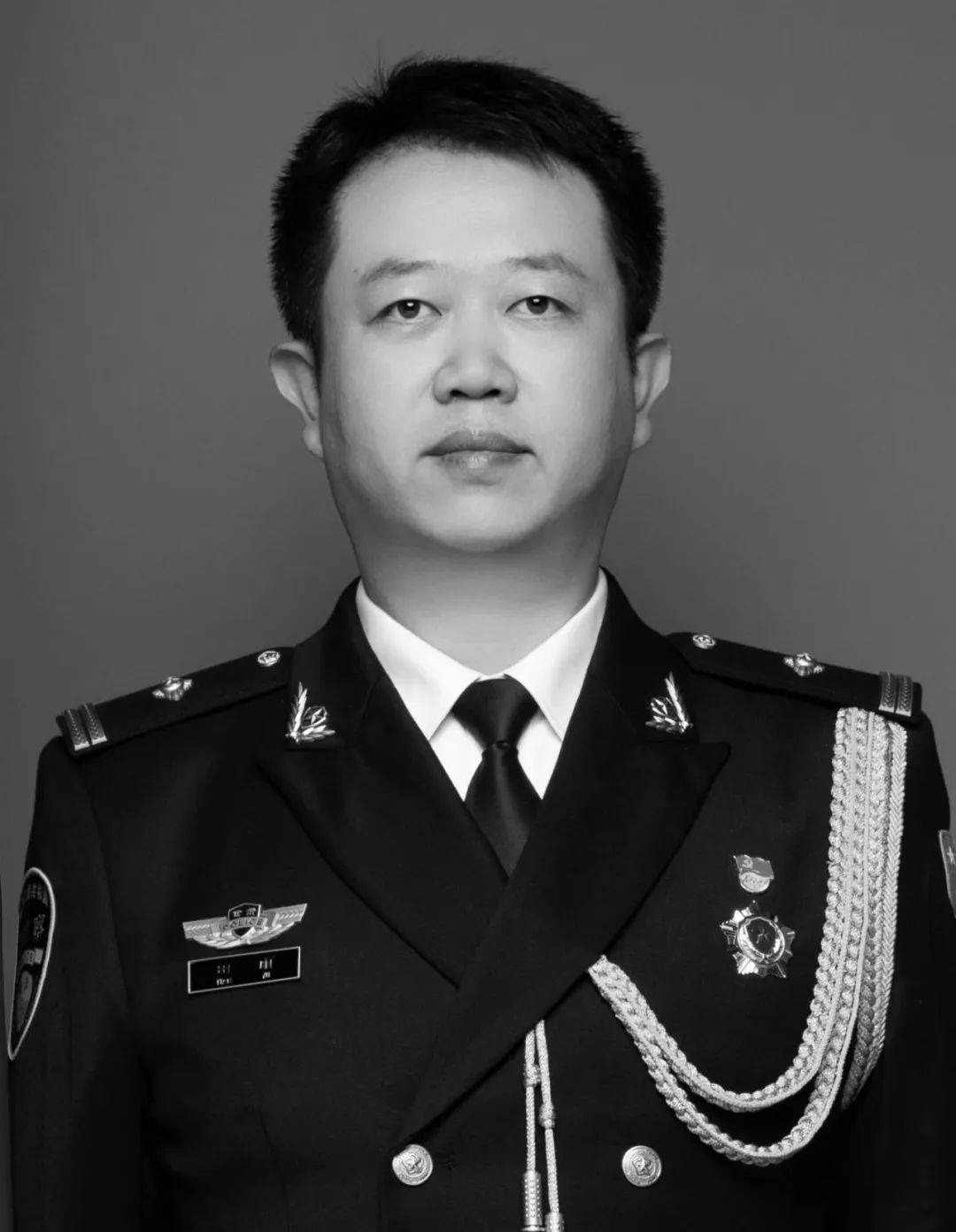 田雨经抢救无效<strong></p>
<p>现货原油交易平台</strong>，不幸去世！年仅45岁