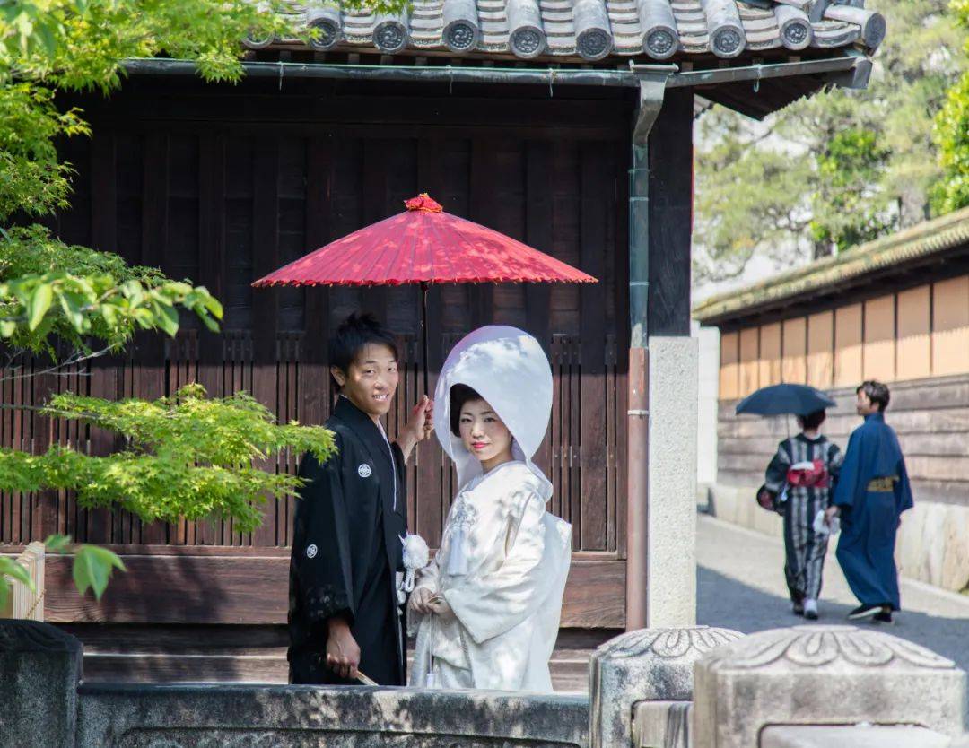 在日本<strong></p>
<p>原油生产</strong>，不婚先从普通人开始