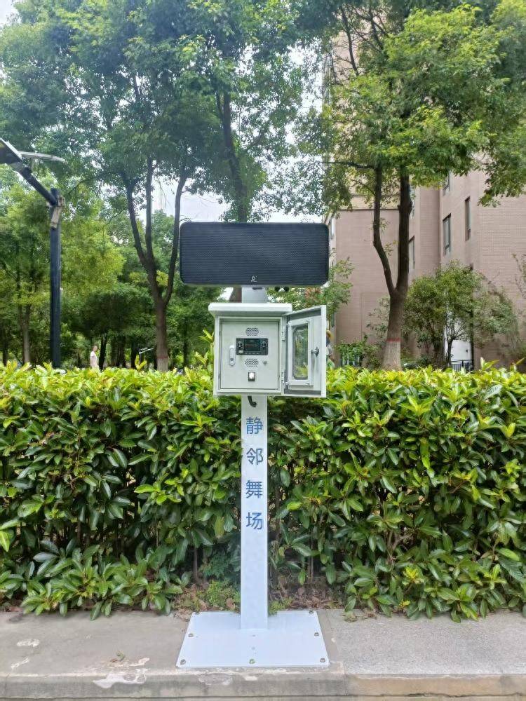 武汉一小区现“广场舞降噪神器” 生产商：产品售价3万<strong></p>
<p>原油生产</strong>，能将声波集中在目标区域