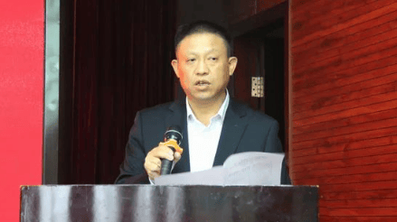 涉嫌严重违纪违法<strong></p>
<p>原油与汽油</strong>，刘包进接受审查调查