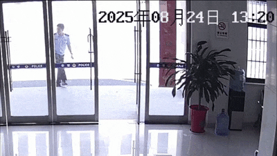 安徽一钓鱼佬钓到一条1米长20斤的“大鱼”<strong></p>
<p>非农原油</strong>，赶紧送到派出所，民警：放生！