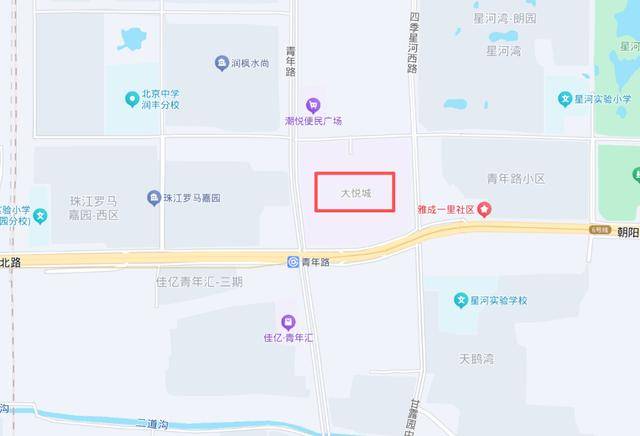 朝阳大悦城外<strong></p>
<p>非农原油</strong>，一连四个禁停标志都没用，就在这儿停车……