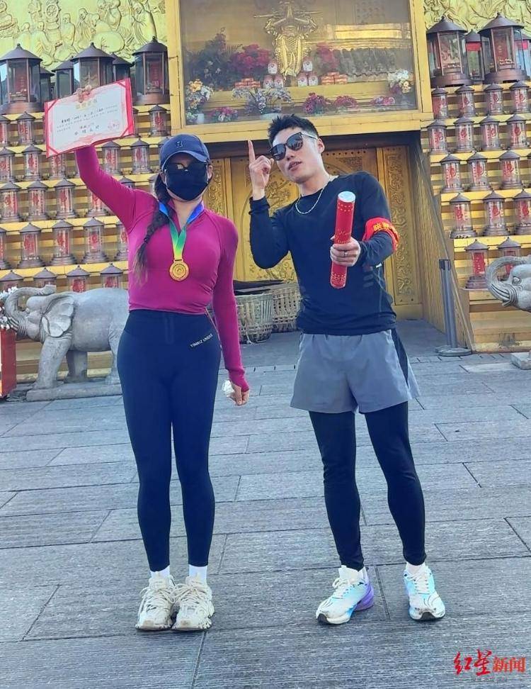 揭秘峨眉山陪爬团队：已陪爬千名游客九成为女性<strong></p>
<p>国际原油价格表</strong>，不会主动拉背扛抱，主要保障安全