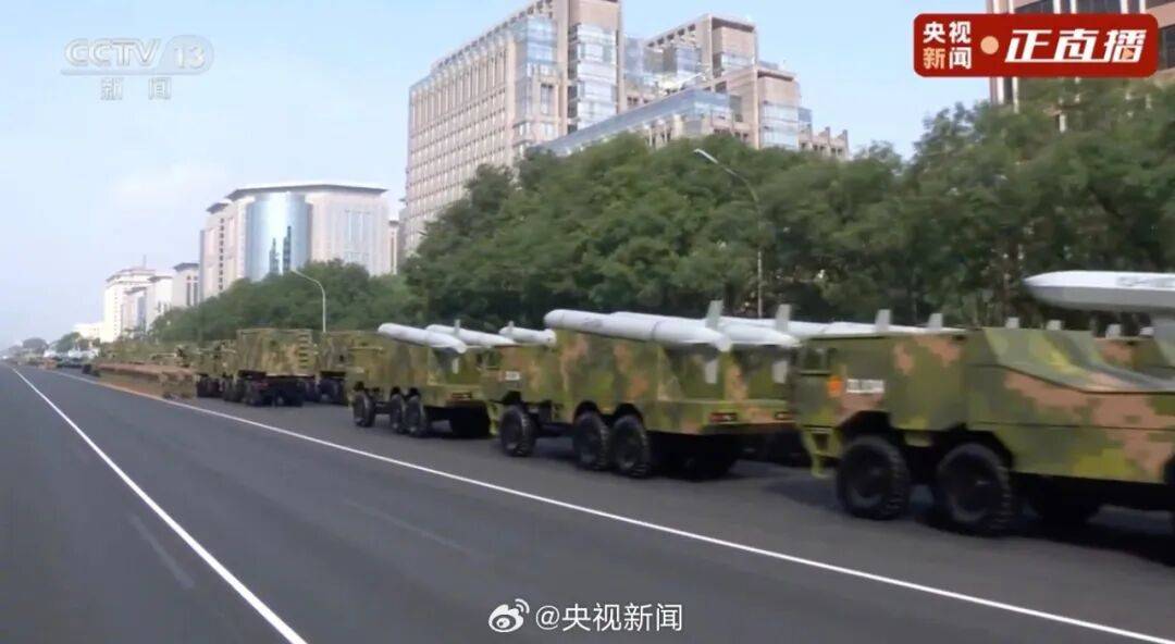东风-61、巨浪-3、折叠翼预警机、歼-20S<strong></p>
<p>加工原油</strong>，画面披露！