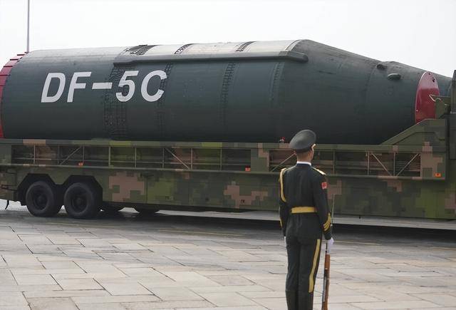 “51”被跳过<strong></p>
<p>加工原油</strong>，东风-61直接登场，比东风-41打的更远、威慑力更强