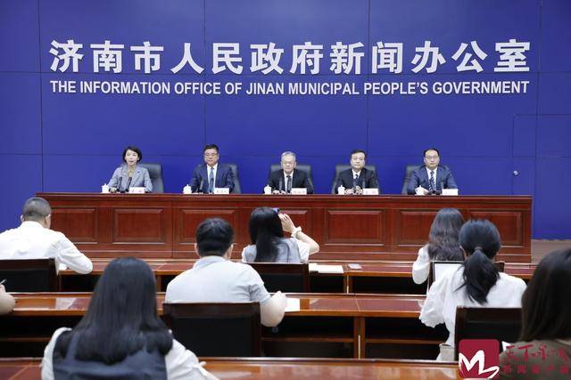 浪潮云打造了人工智能工厂<strong></p>
<p>海峡原油</strong>，成为全球第四个、国内第一个实体化的人工智能工厂