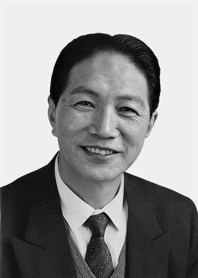 辽宁省人大常委会原副主任毕锡桢逝世<strong></p>
<p>真原油</strong>，曾任大连市委书记