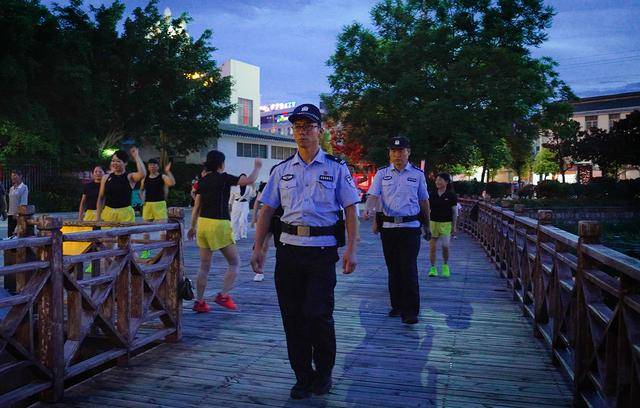 弥勒“新哨经验”<strong></p>
<p>真原油</strong>,全州推广!